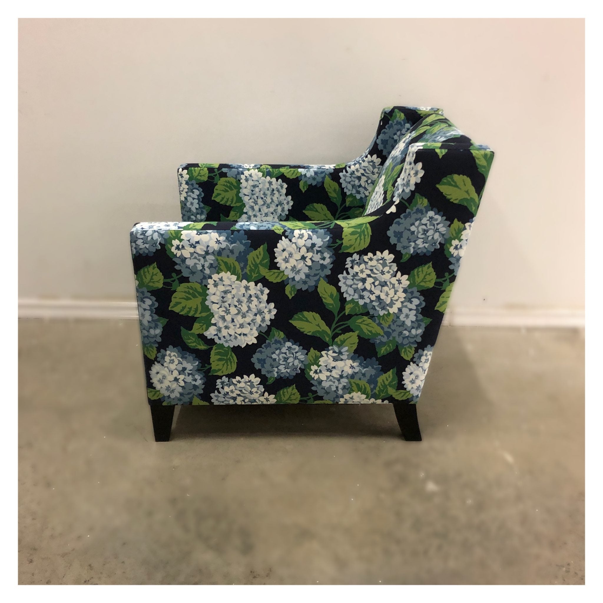 ALBERT FABRIC ACCENT CHAIR