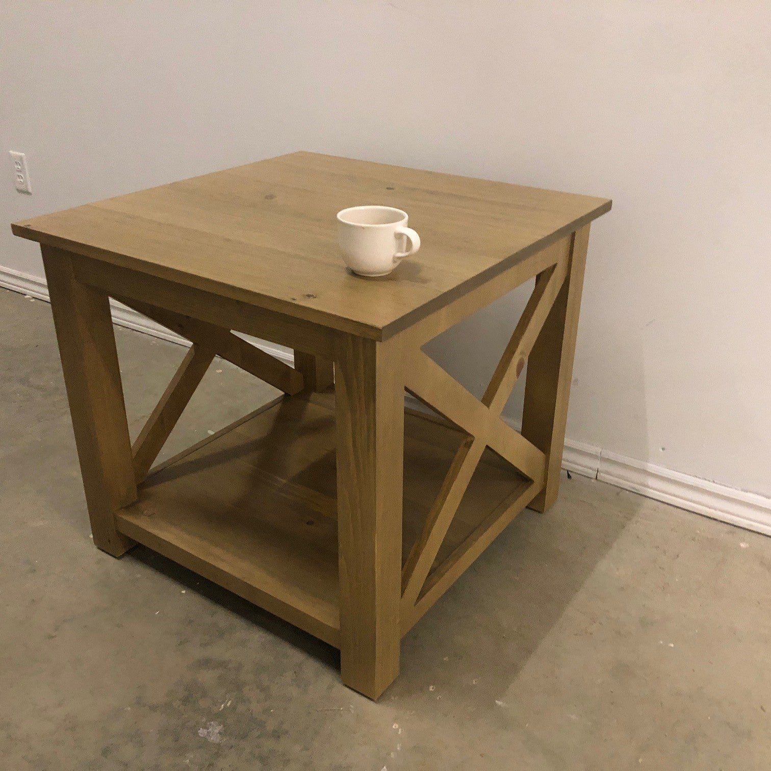 BANFF END TABLE