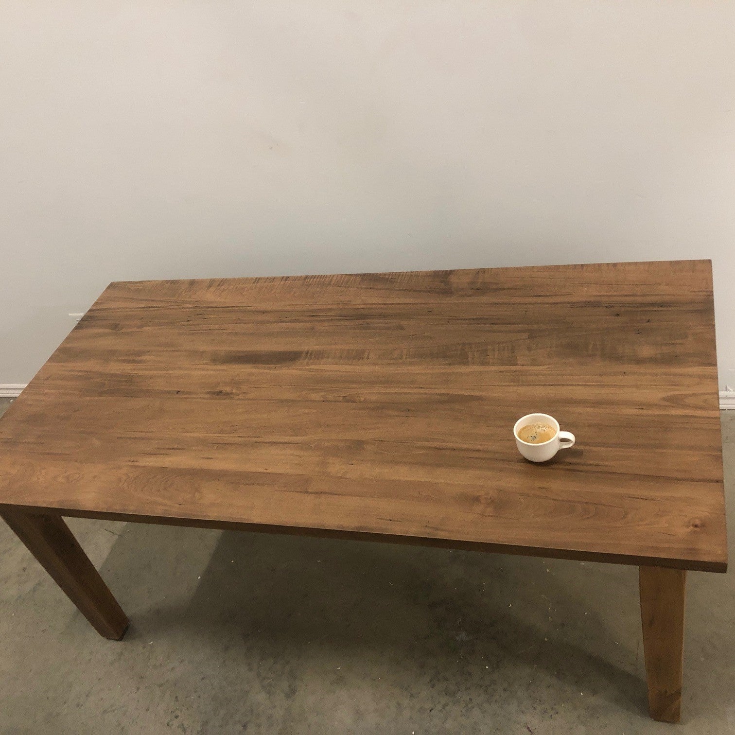 RUFFSAWN BOUNTY HARVEST TABLE
