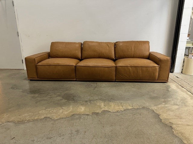 BORDI ITALIAN LEATHER SOFA