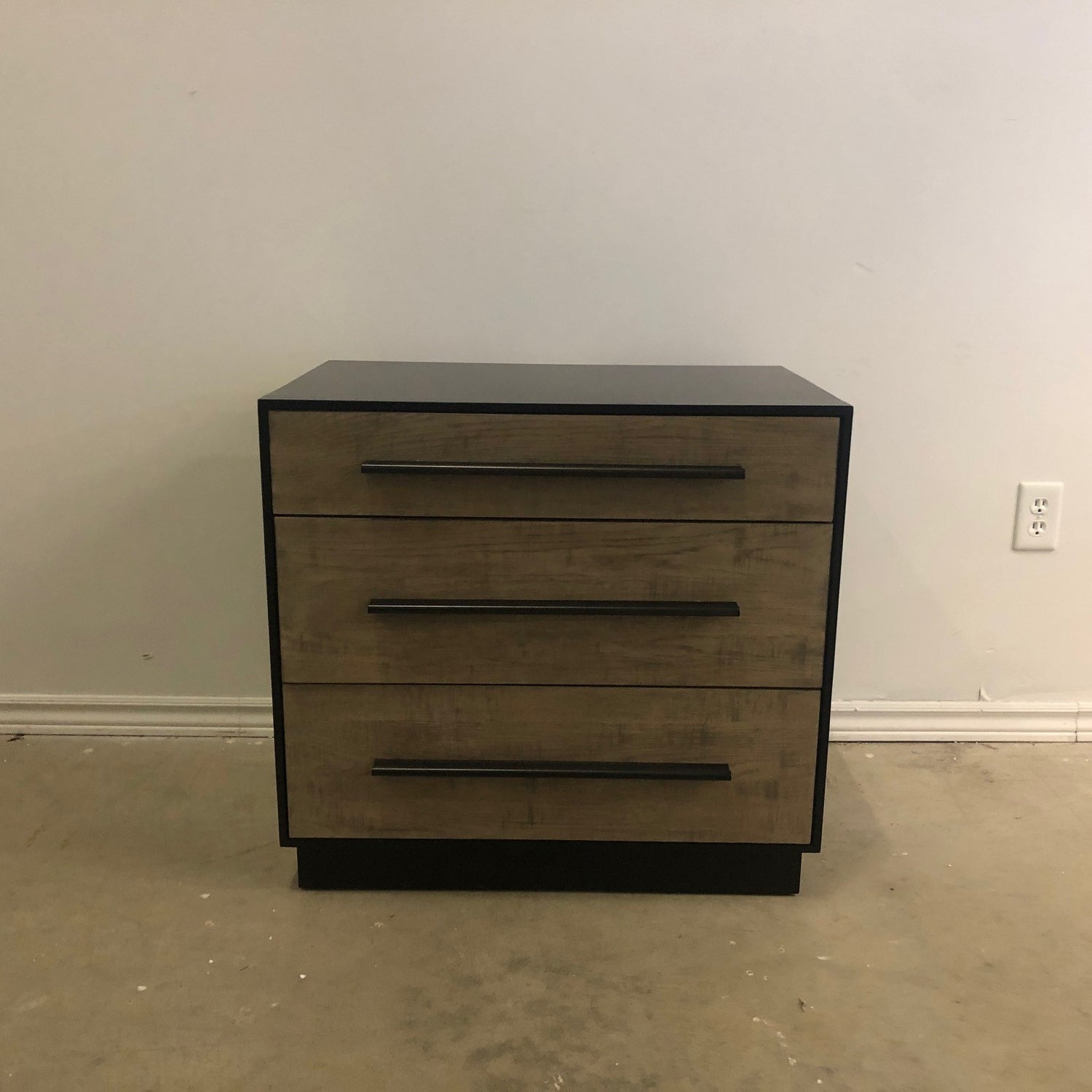 CALLOWAY NIGHT STAND