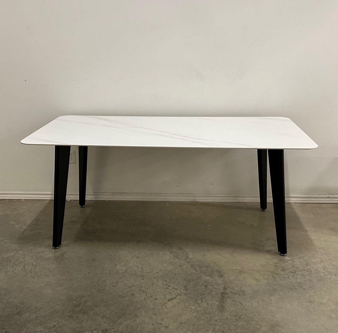 CARLI DINING TABLE