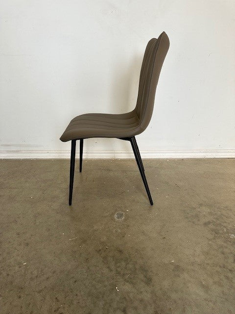 CLAUDIA DINING CHAIR