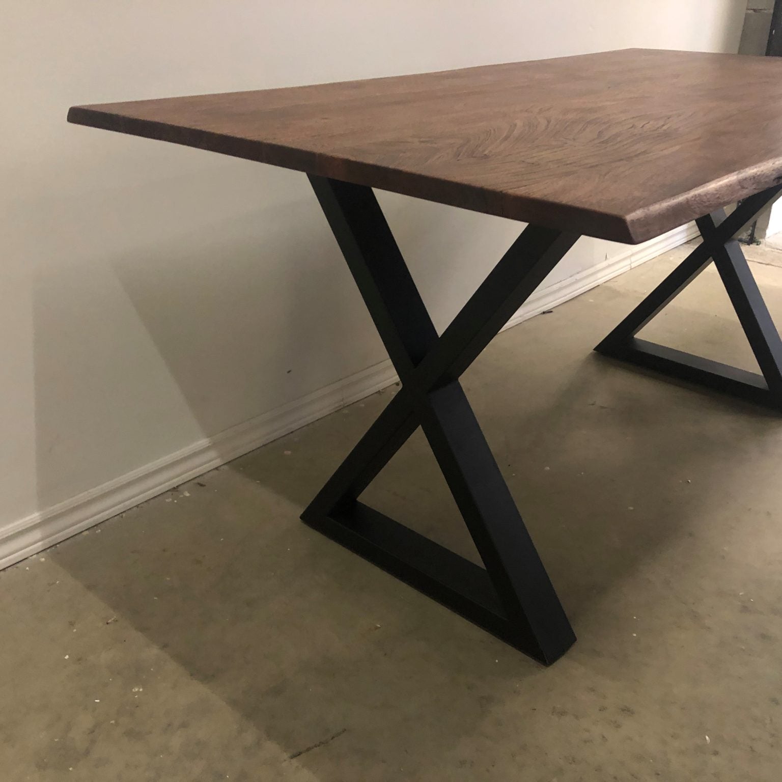 UNIQUE SOLID WOOD DINING TABLES