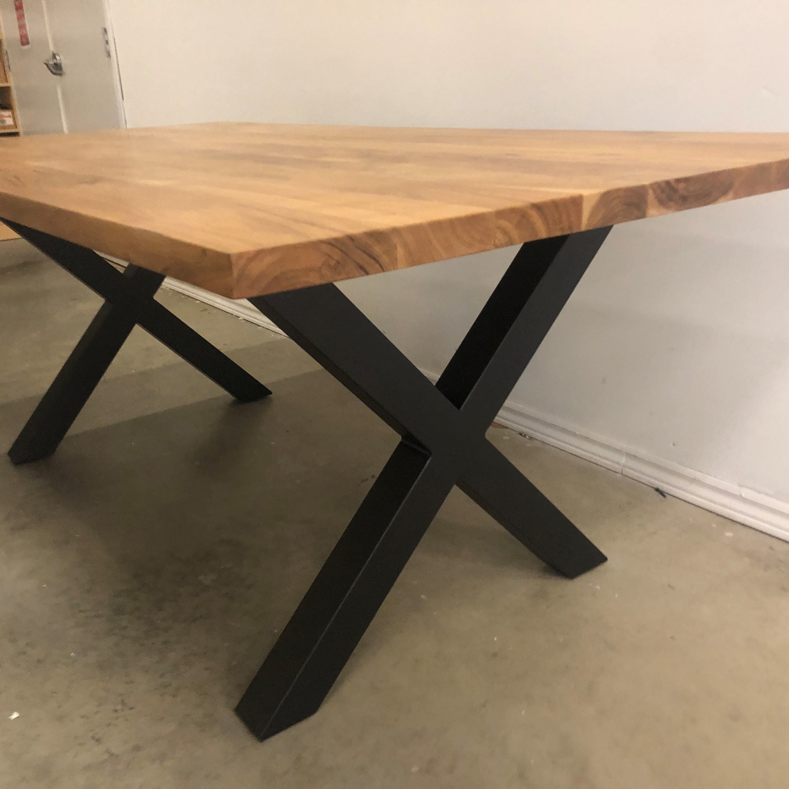 UNIQUE SOLID WOOD DINING TABLES