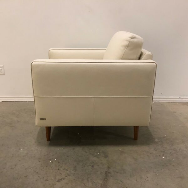 DESTREZZA ITALIAN CREAM LEATHER CHAIR