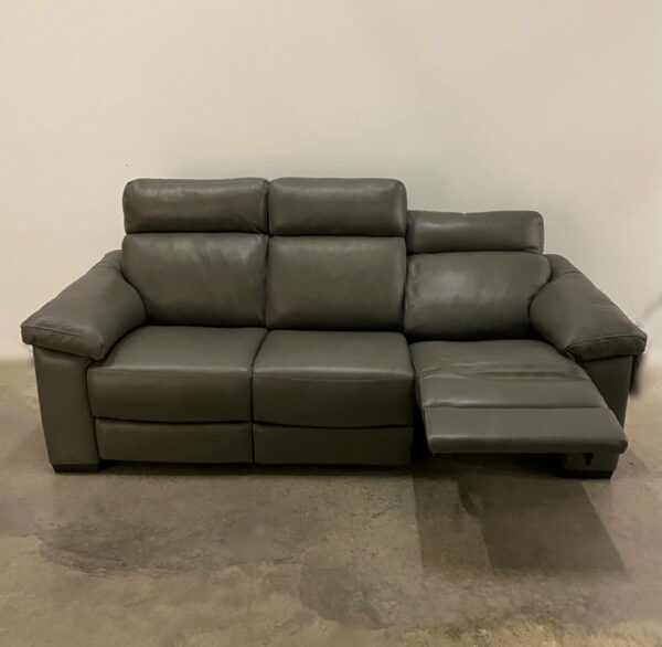 ESTREMO ITALIAN LEATHER RECLINING SOFA