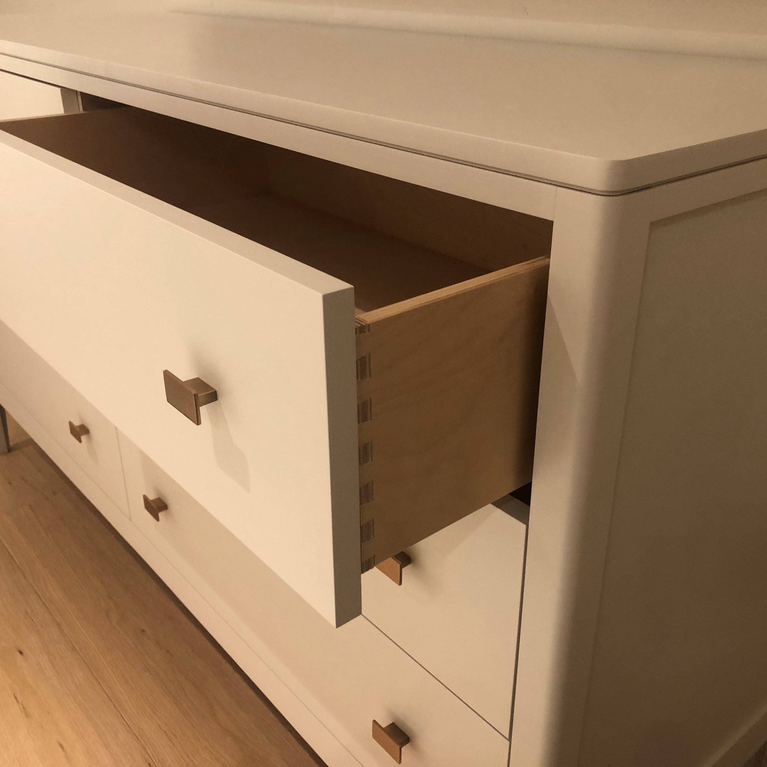 SOHO DRAWER DRESSER