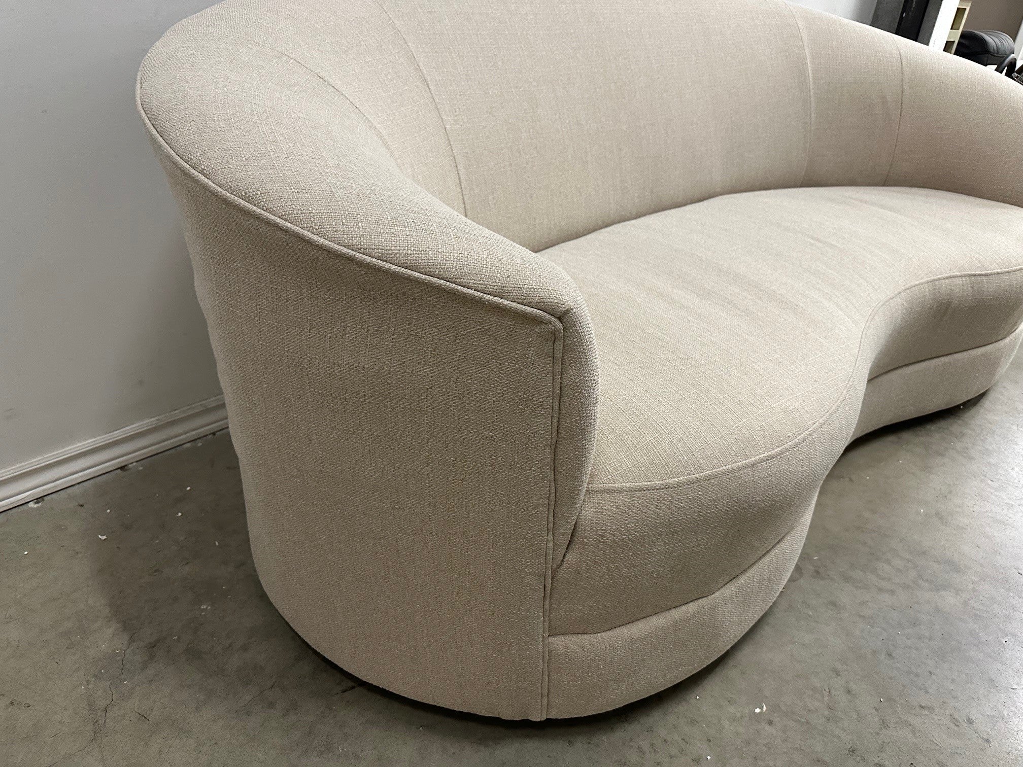 GRIMALDI MODERN FABRIC SOFA