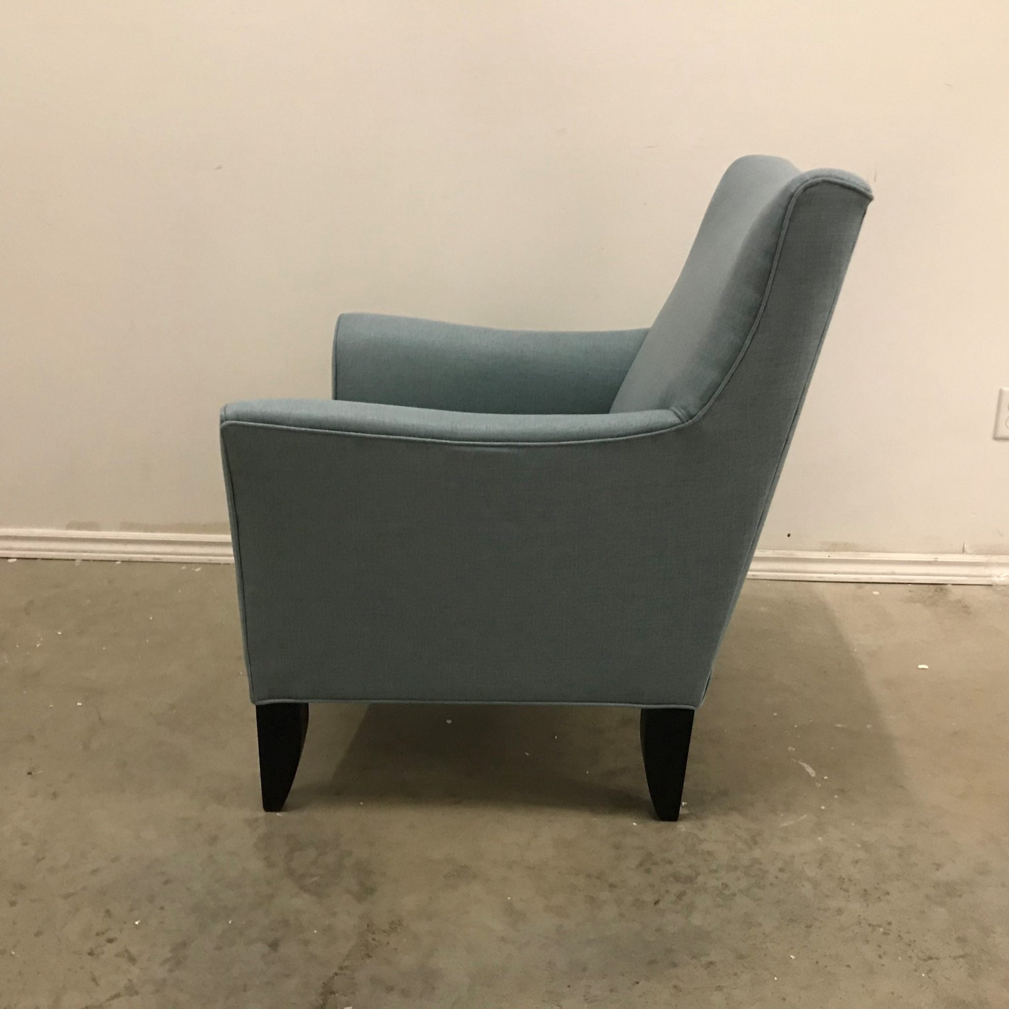HINDLEY FABRIC ACCENT CHAIR