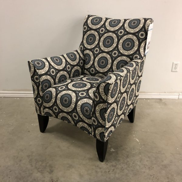 HINDLEY FABRIC ACCENT CHAIR