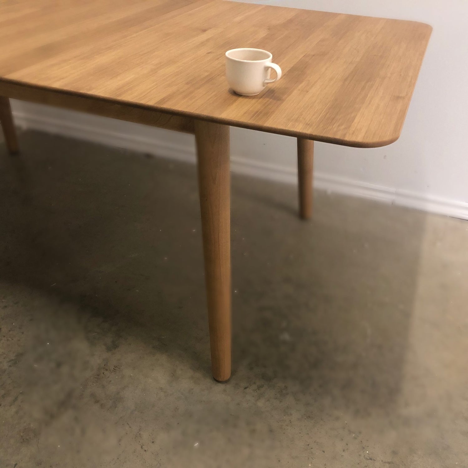 ELDA 62″ DINING TABLE WITH 20″ EXTENSION