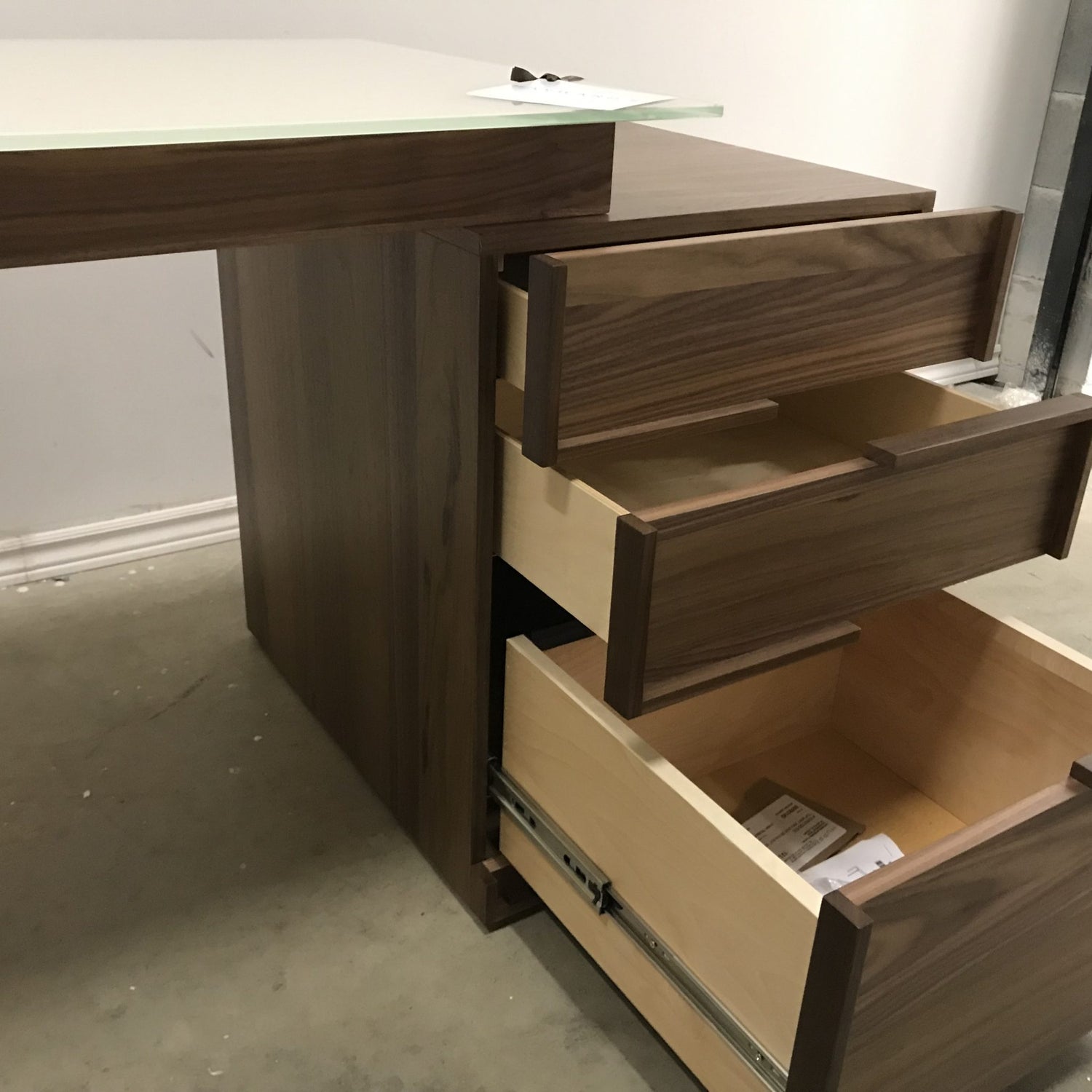 SWAN GLASS TOP DESK