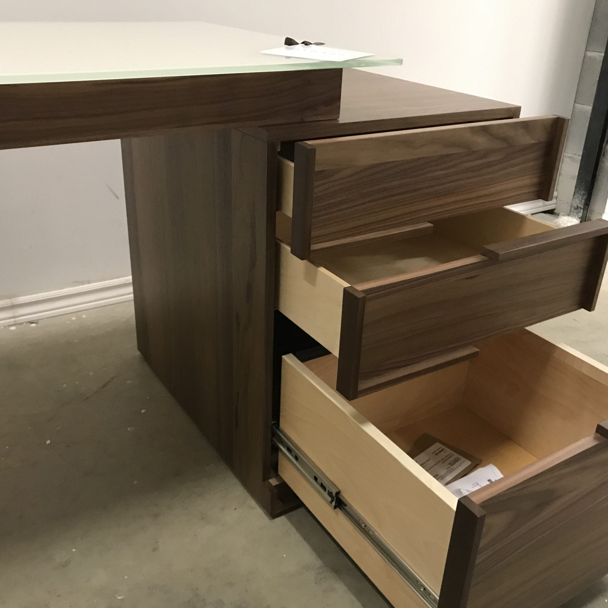 SWAN GLASS TOP DESK