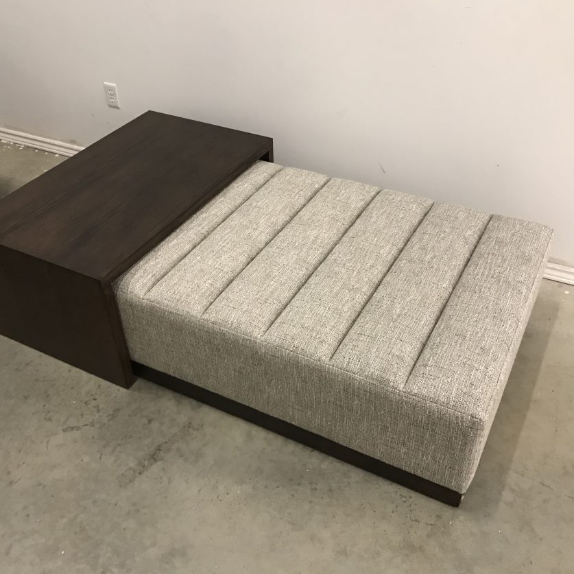 HUNTER COCKTAIL OTTOMAN