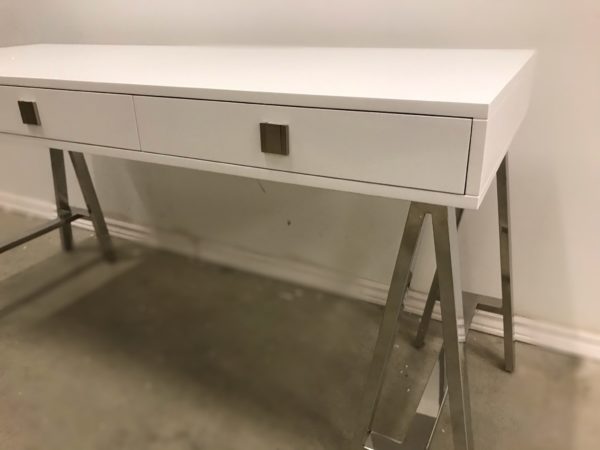 EMBASSY DESK IN HIGH GLOSS WHITE