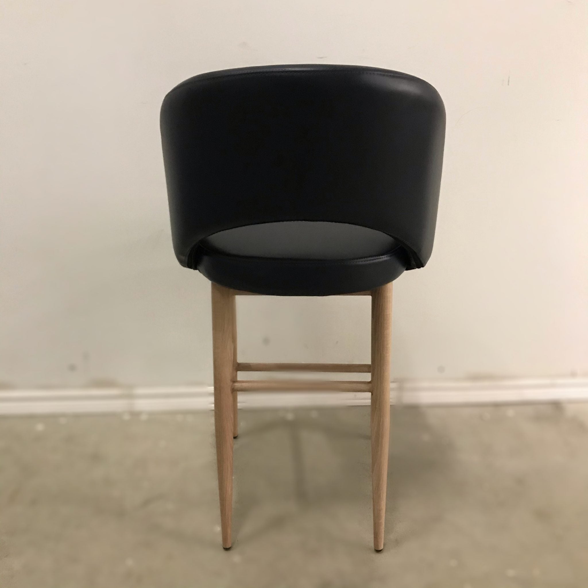 HENRICK COUNTER – BAR STOOL