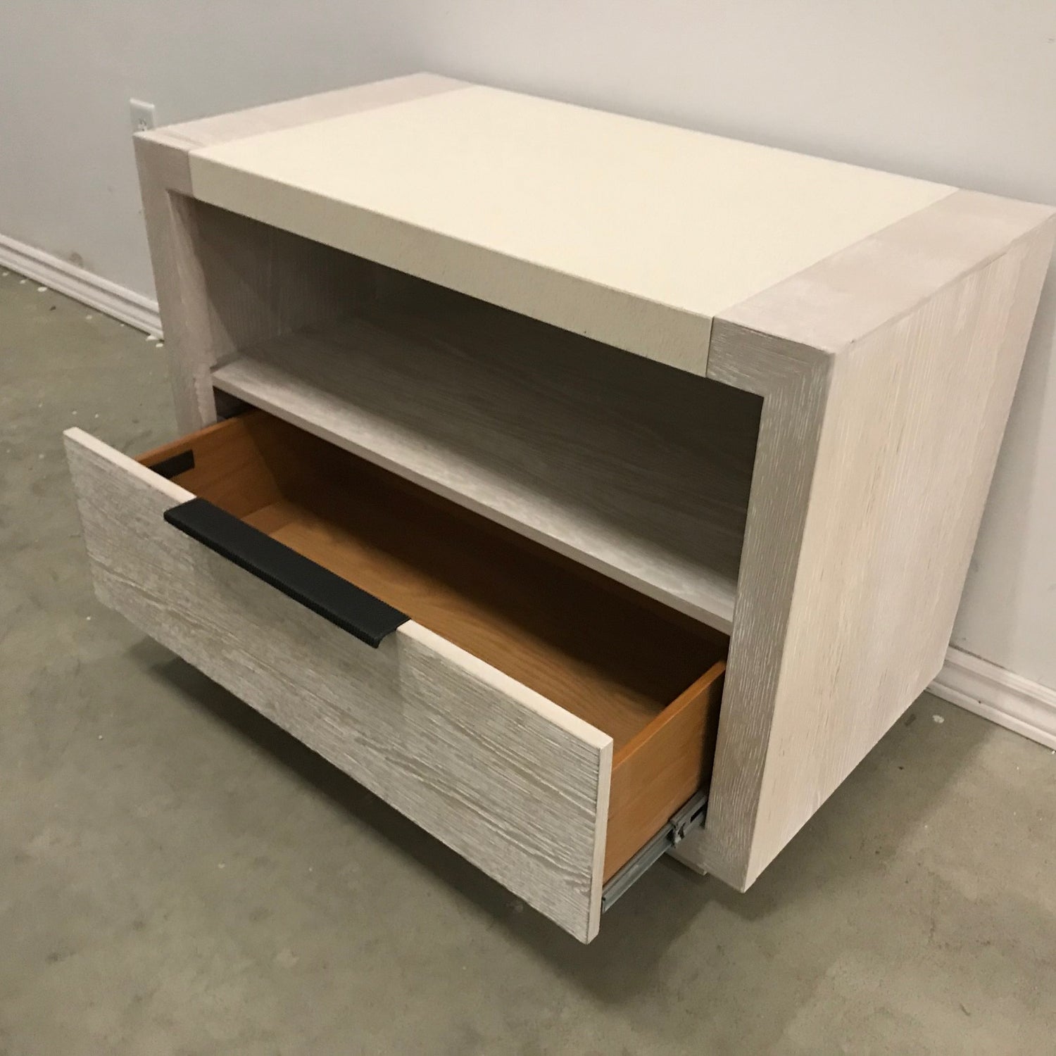 MODERN WILSHIRE NIGHTSTAND