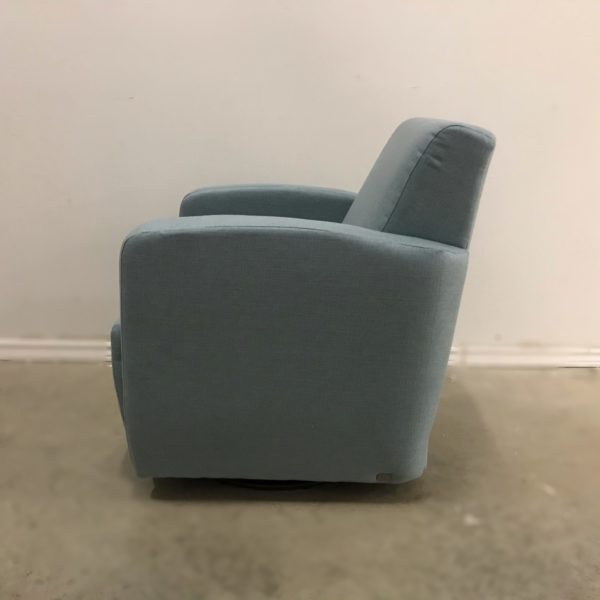 B0102 COMPACT SWIVEL ROCKER