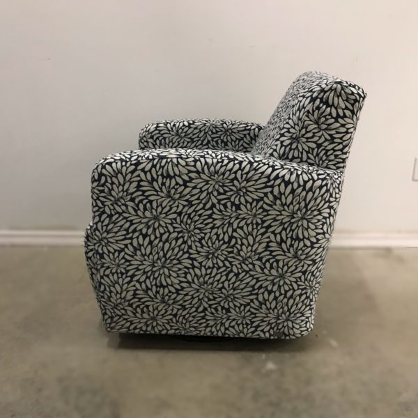 B0102 COMPACT SWIVEL ROCKER