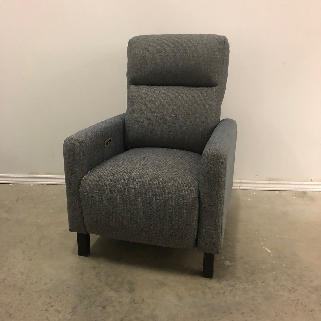 H0282 POWER RECLINER