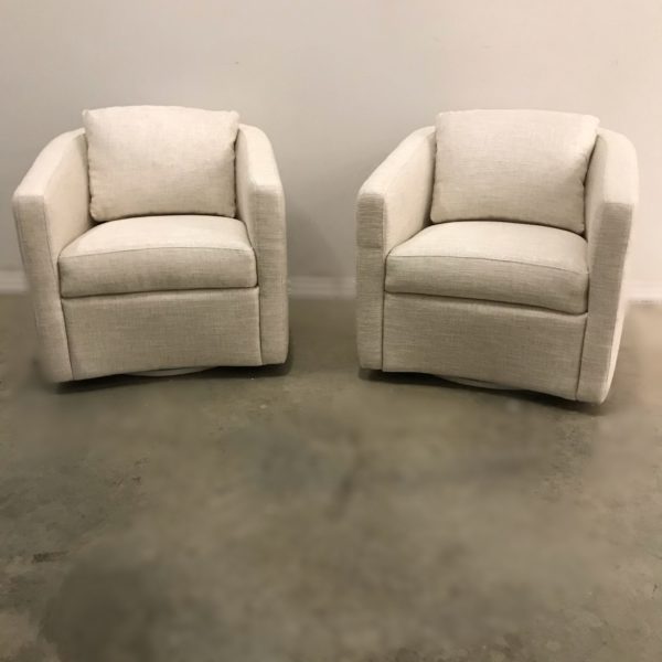 PRETTY SWIVEL CHAIR By Marc Antonio Design