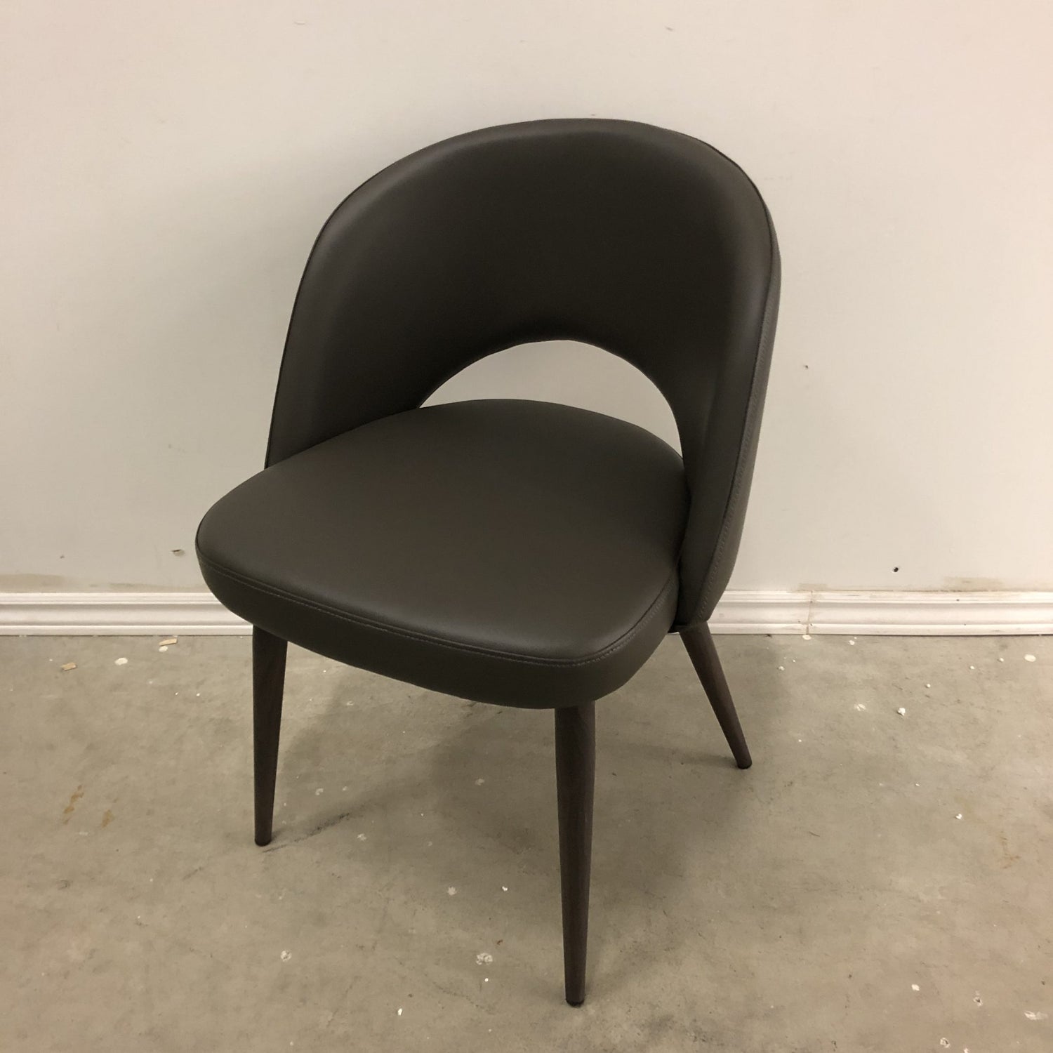 HENRICK DINING CHAIR