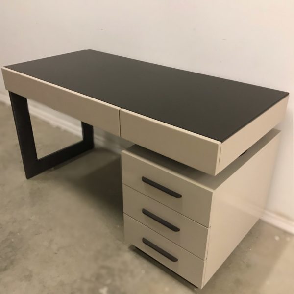 Nina Magon – DuChamps Writing Desk