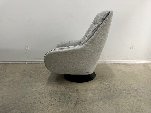 LEVANTE KING SWIVEL RECLINER