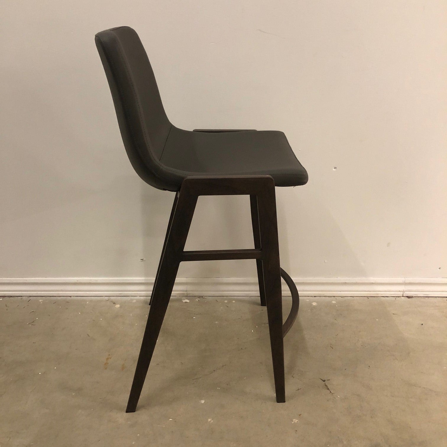 MOON MODERN COUNTER STOOL