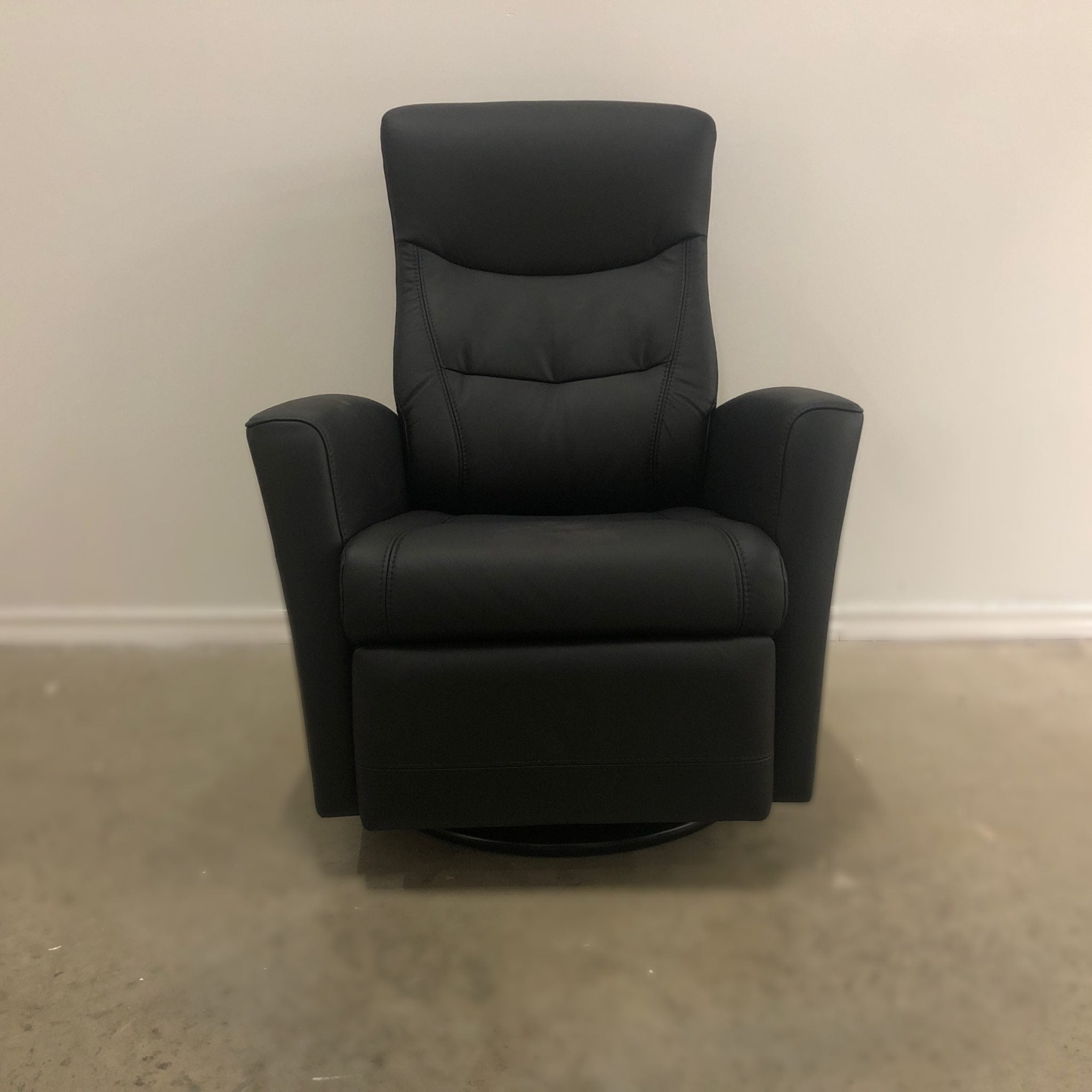 OSLO Small Power Swing Relaxer Recliner