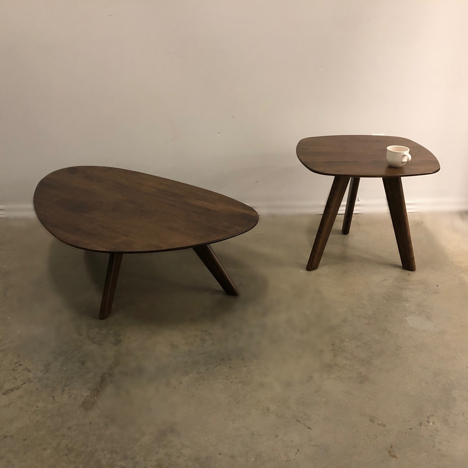 STUDIO SQUARE END TABLE