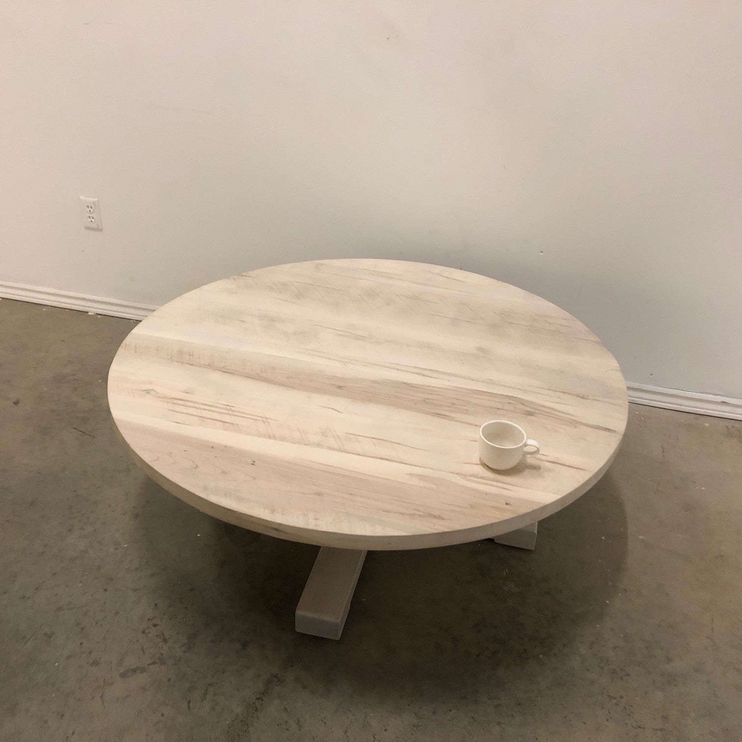 RUSTIC CARLISLE HAND MADE ROUND COFFEE TABLE