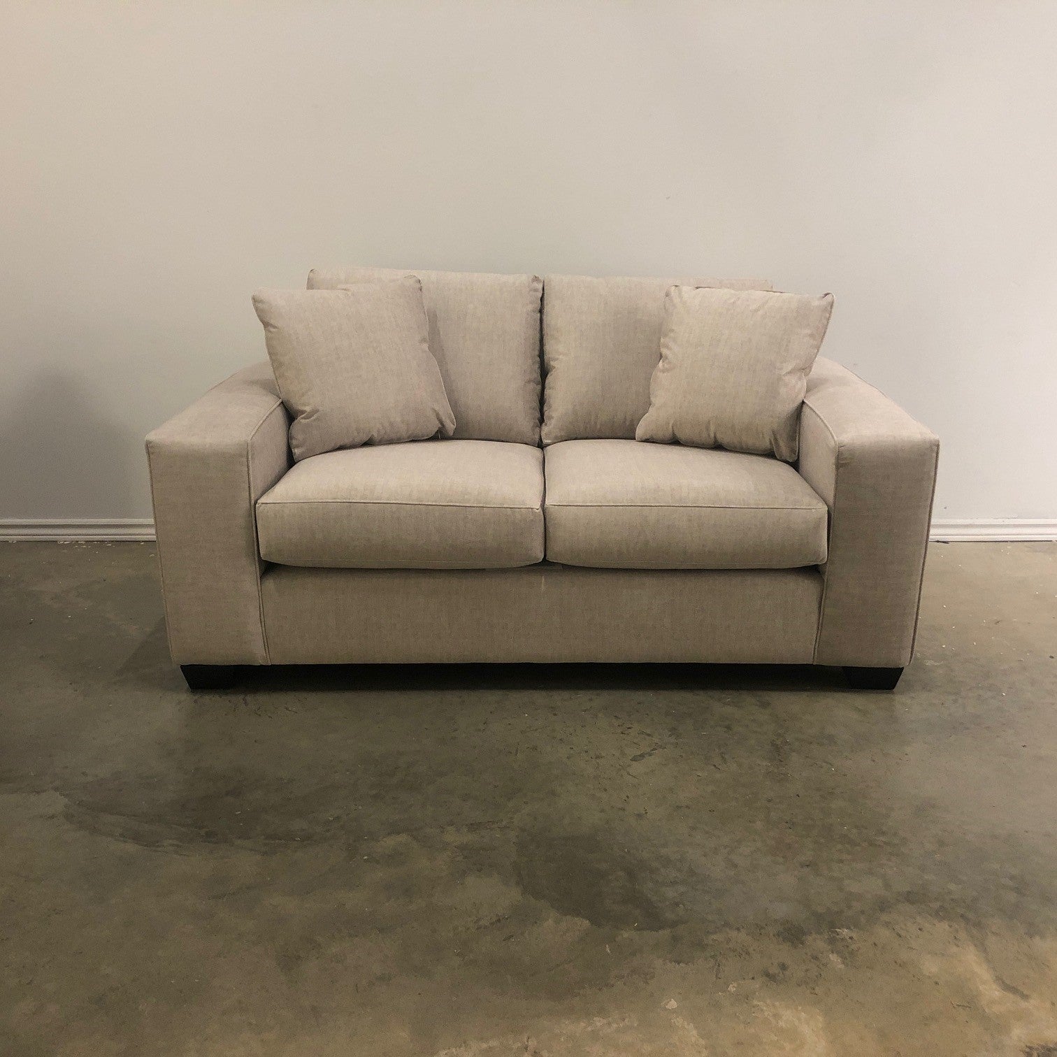 SOPHIA GRANADA LINEN SOFA