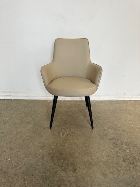 SOPHIE MODERN DINING CHAIR