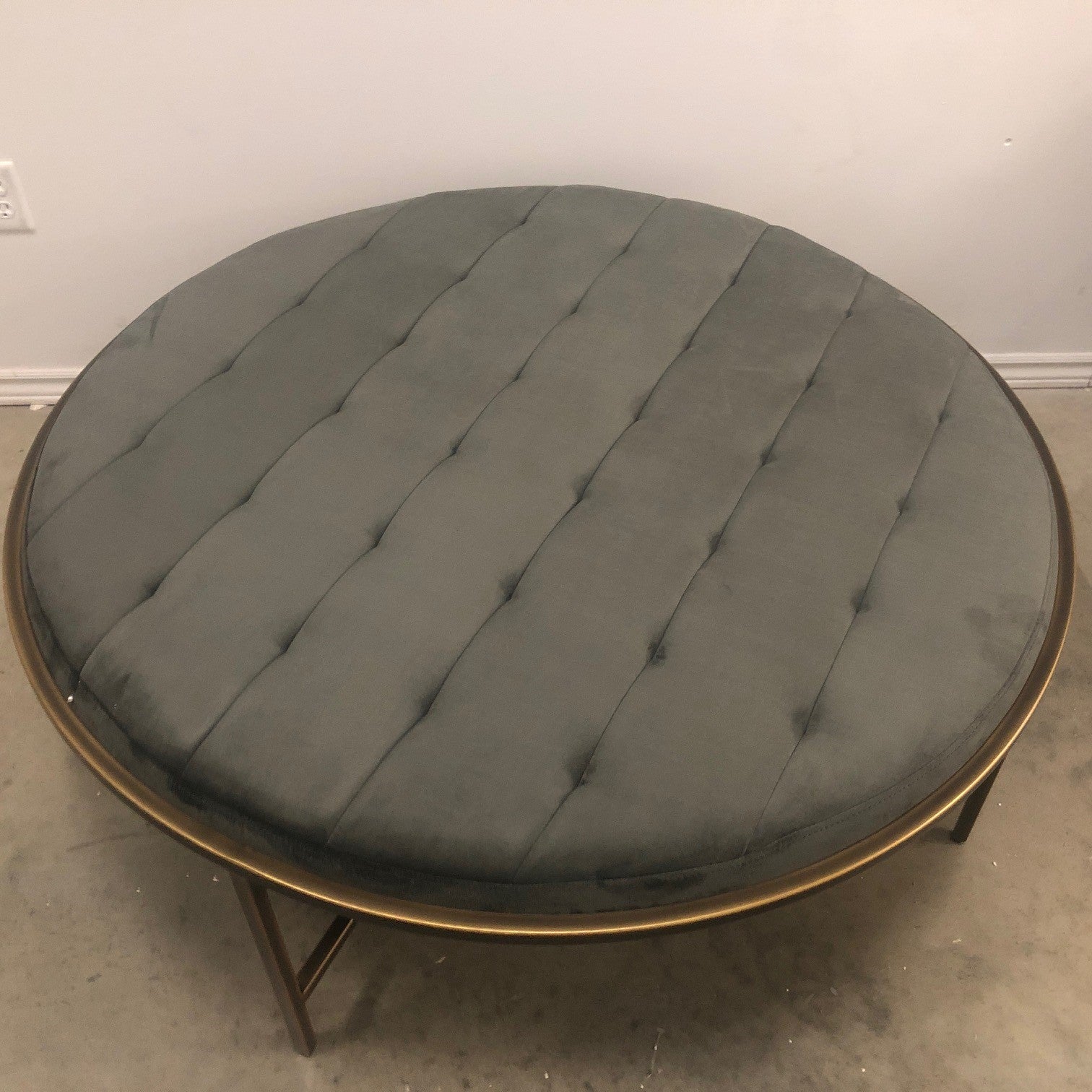 ETHEL ROUND TUFTED OTTOMAN