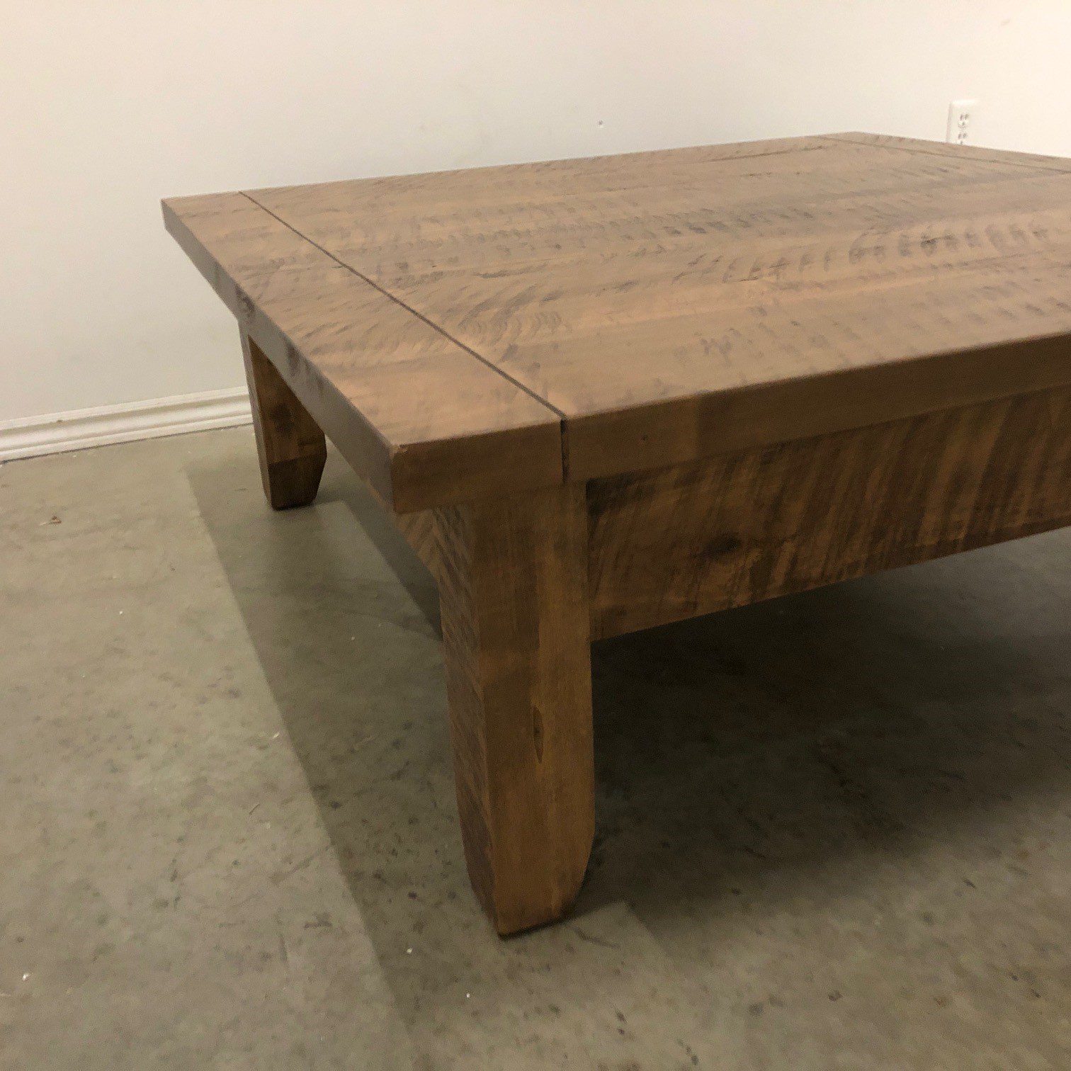 TAHOE LARGE MAPLE COFFEE TABLE