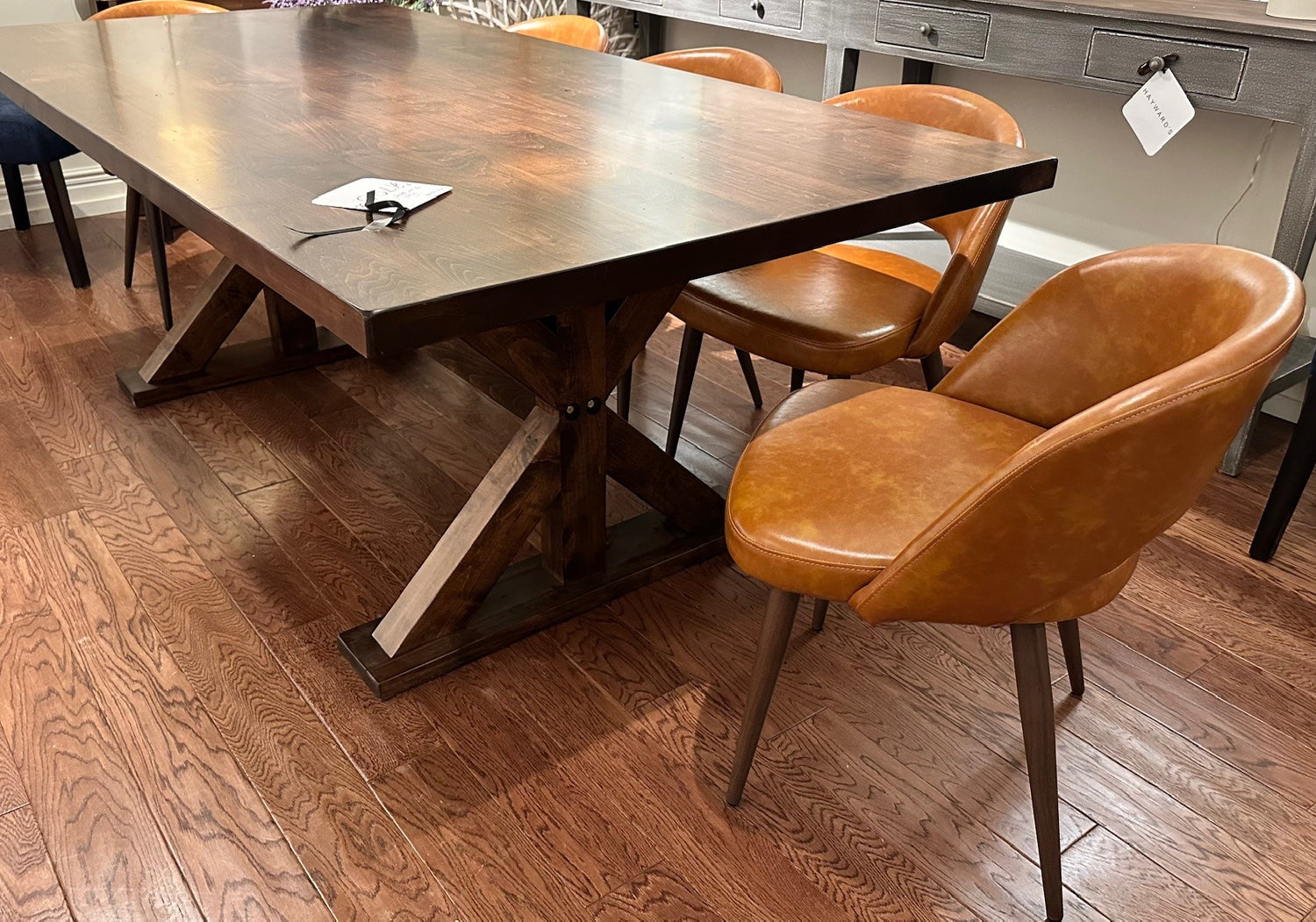 TRUSS SOLID WOOD DINING TABLE