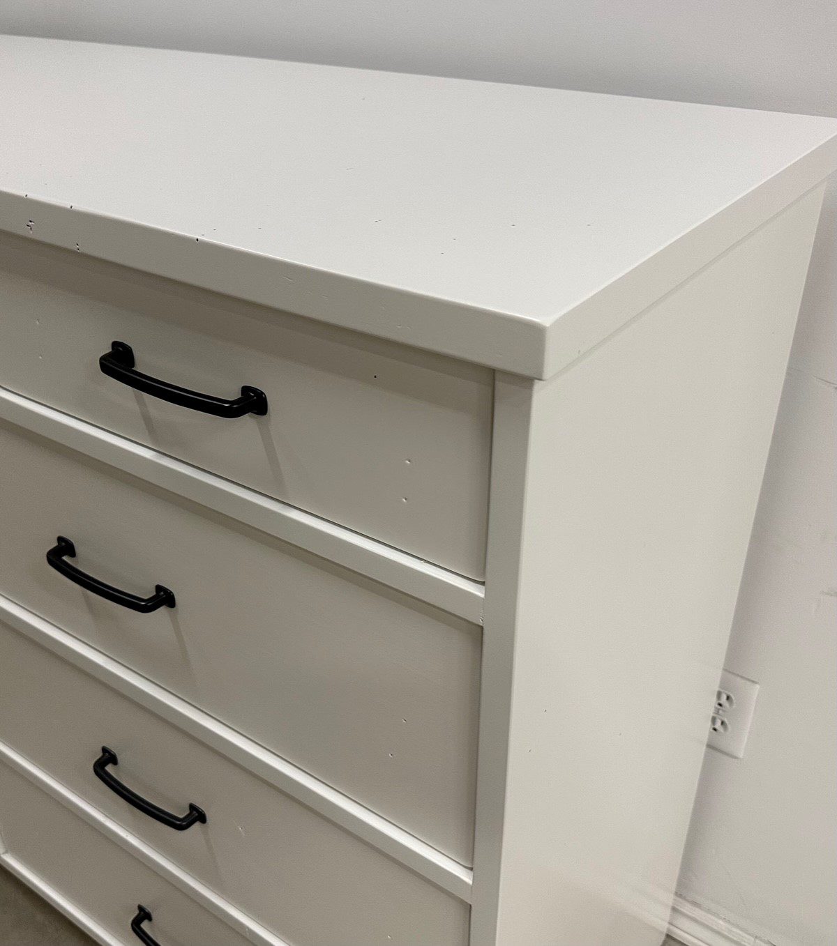 WELBECK 9 DRAWER DRESSER