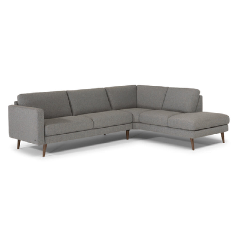 DESTREZZA SOFA WITH CHAISE