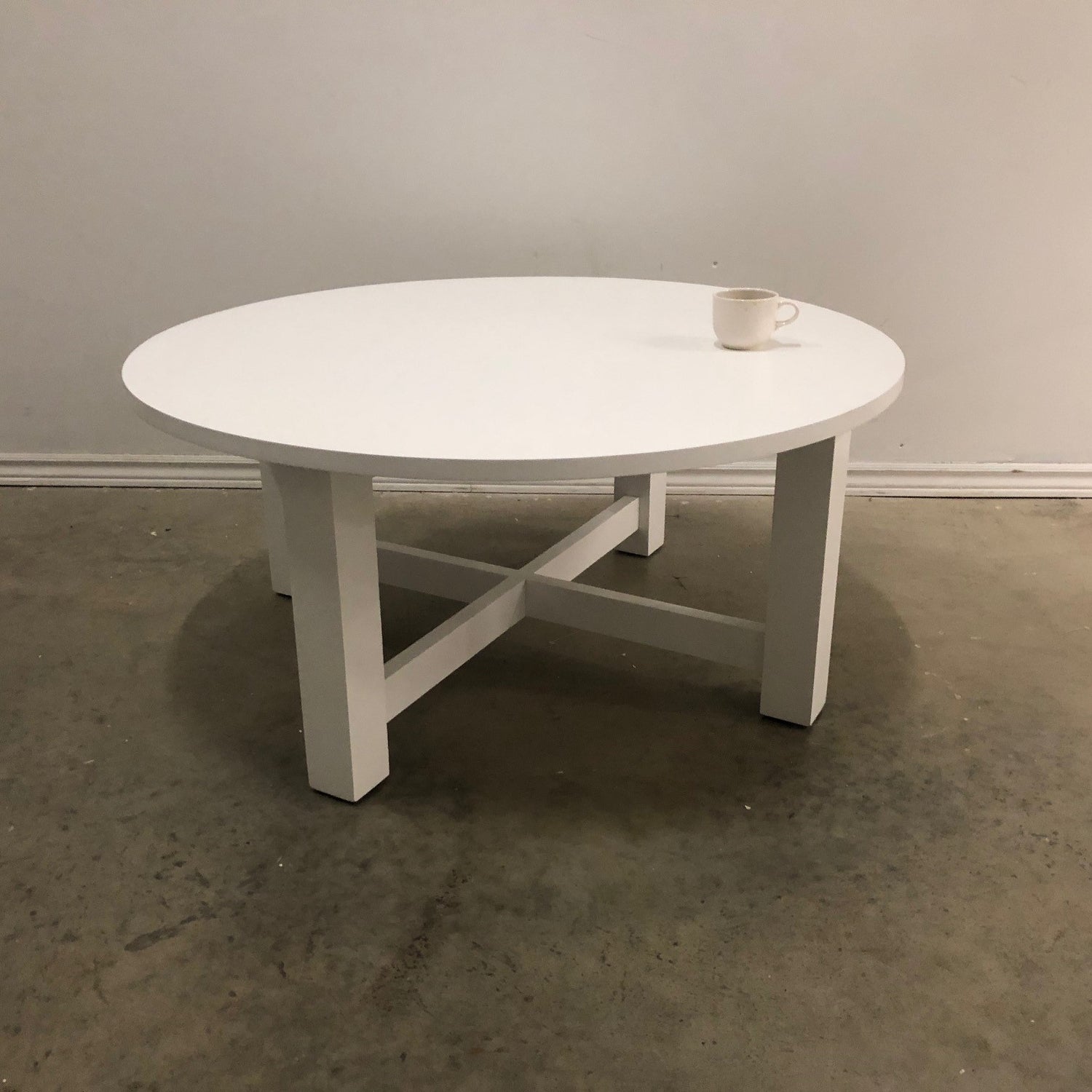 BANFF ROUND COFFEE TABLE