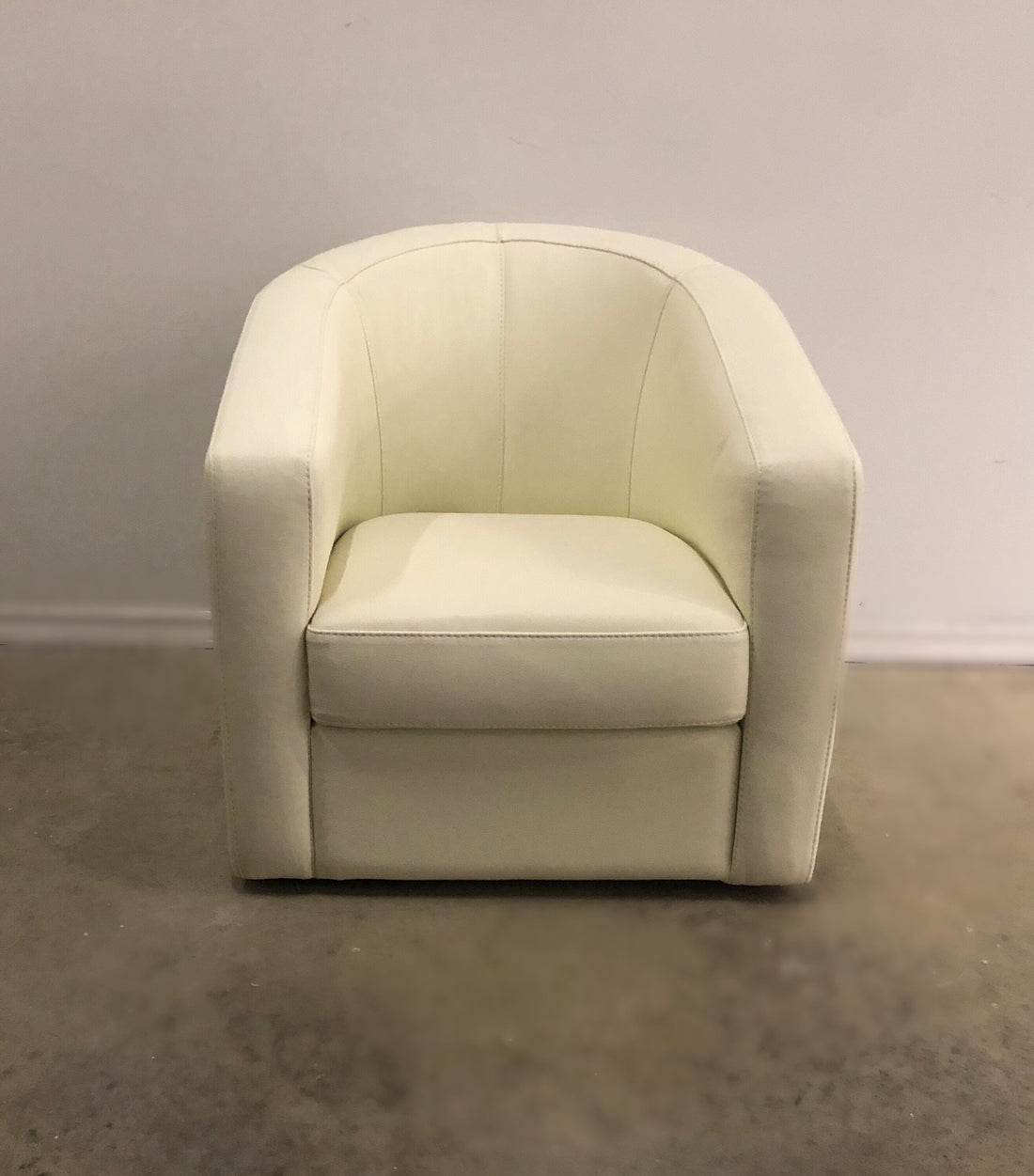 BYRON CREAM LEATHER SWIVEL CHAIR BY CORIUM ITALIA