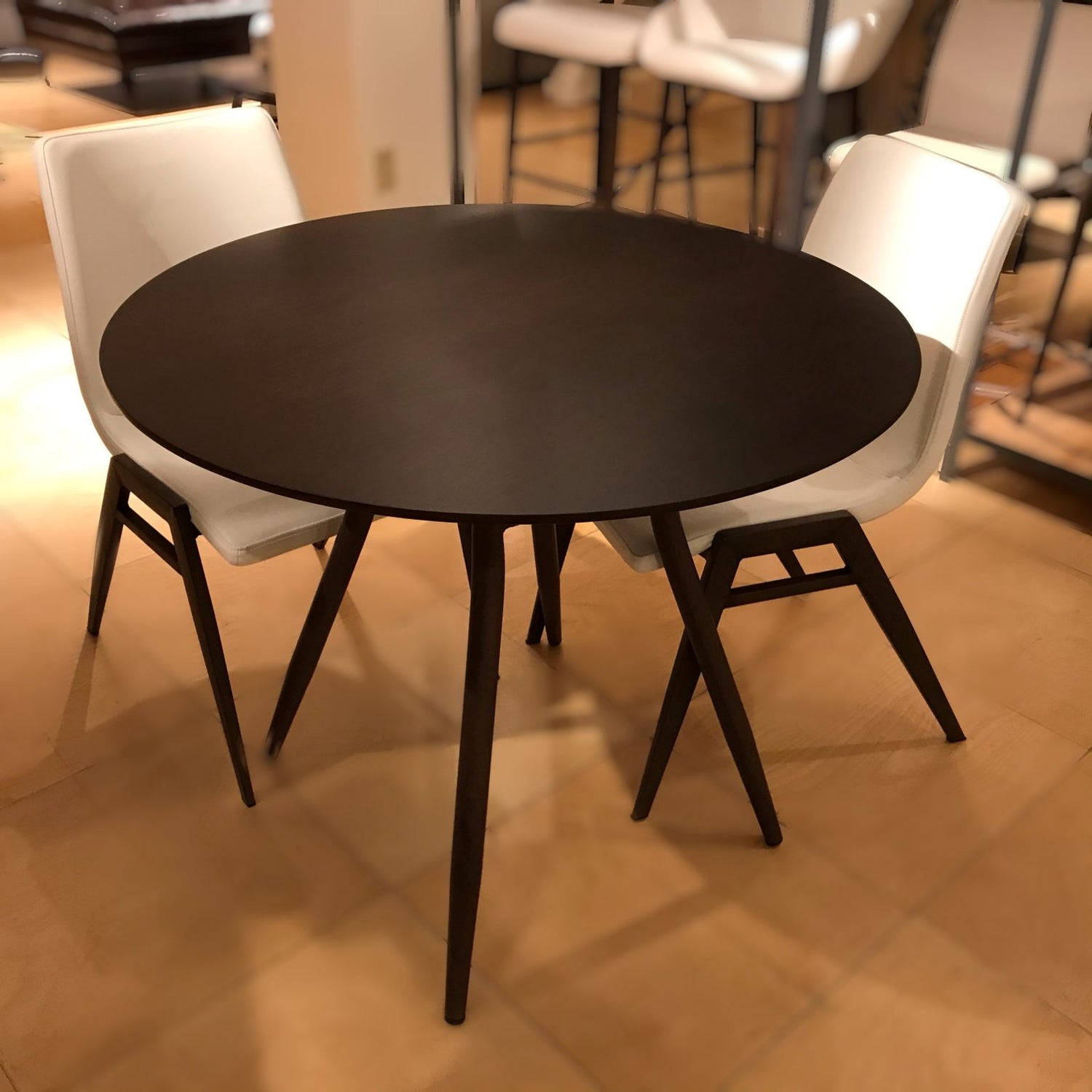 CARIBOU 36″ ROUND TABLE