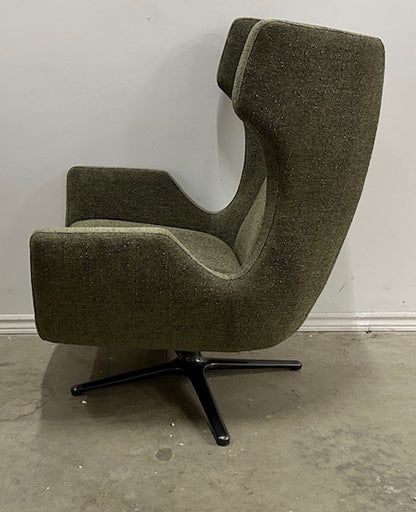 CONCHE FABRIC SWIVEL CHAIR