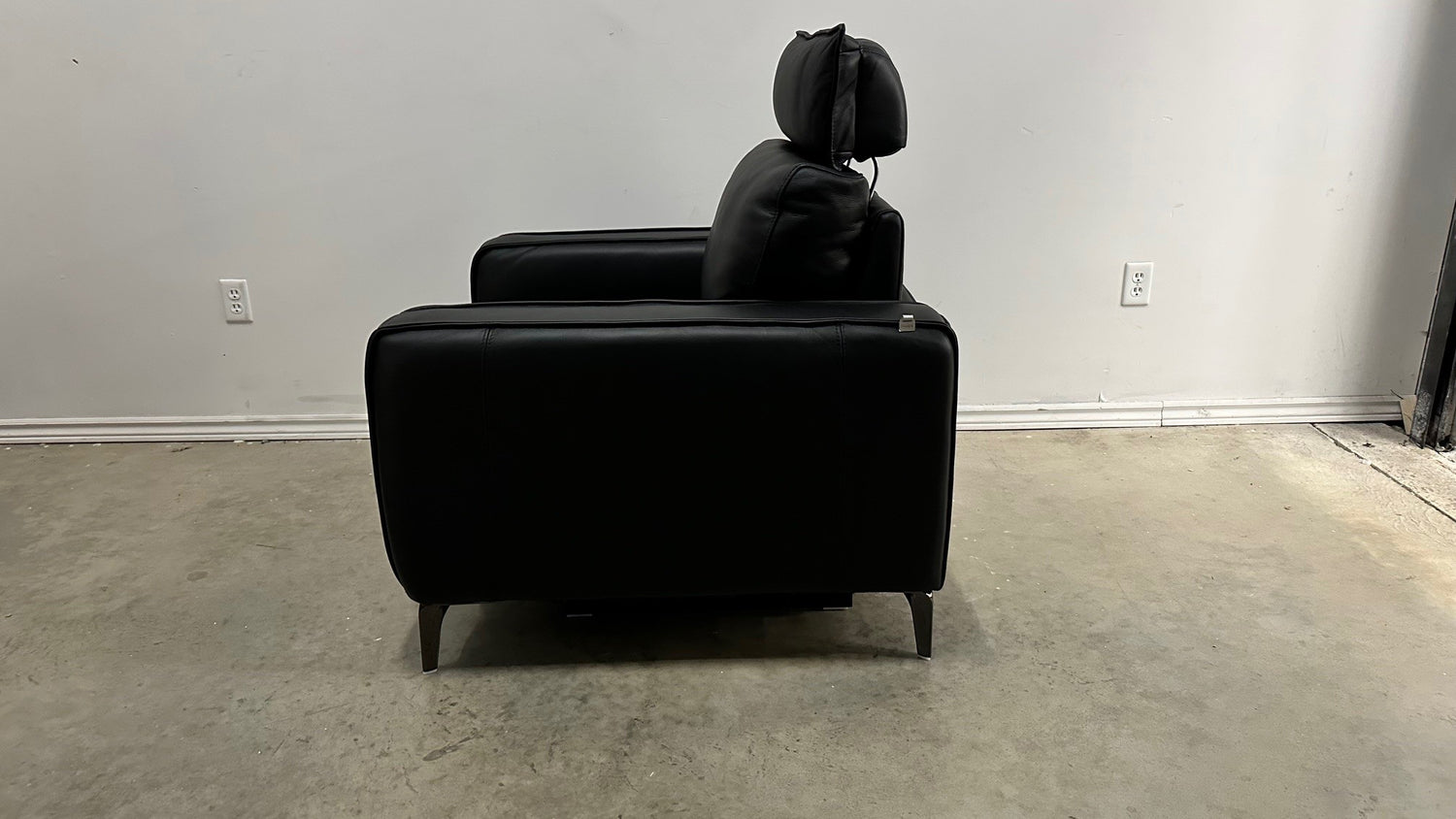DANVER LEATHER POWER RECLINER (black)
