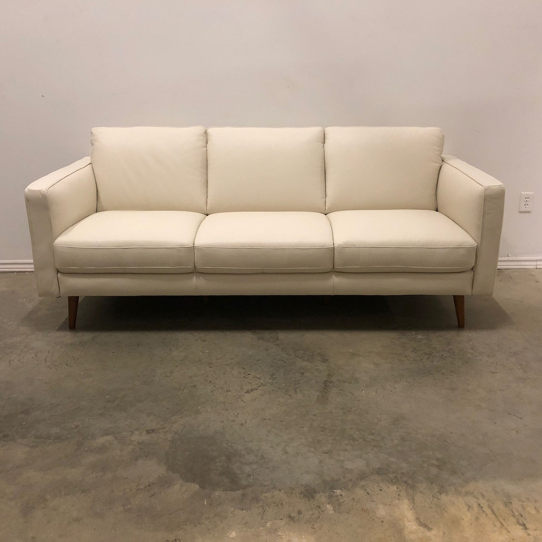 DESTREZZA ITALIAN CREAM LEATHER SOFA