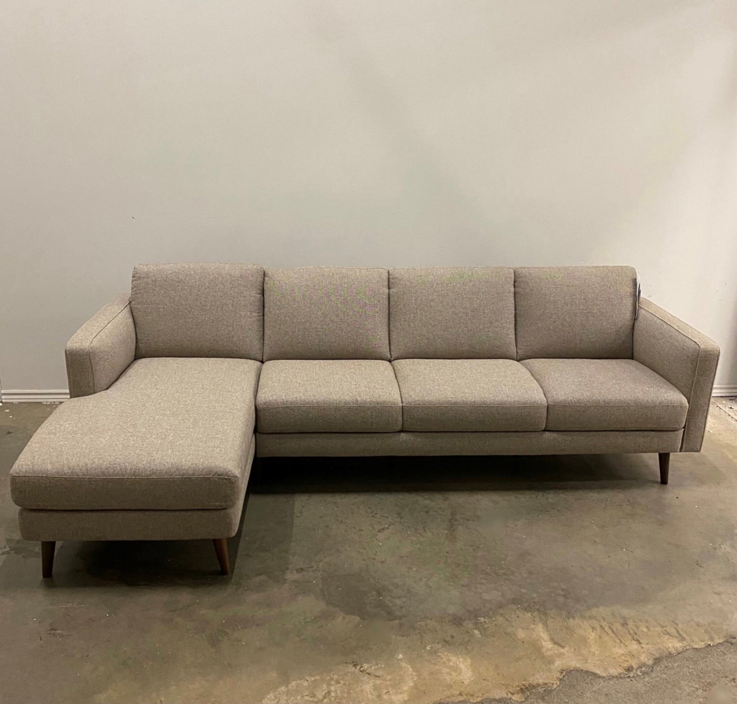 DESTREZZA SOFA WITH CHAISE