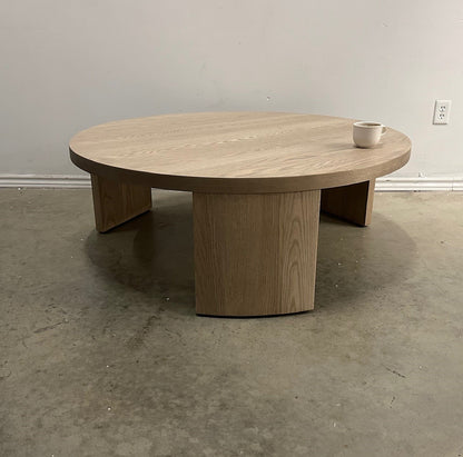 ELMIRA ROUND COFFEE TABLE