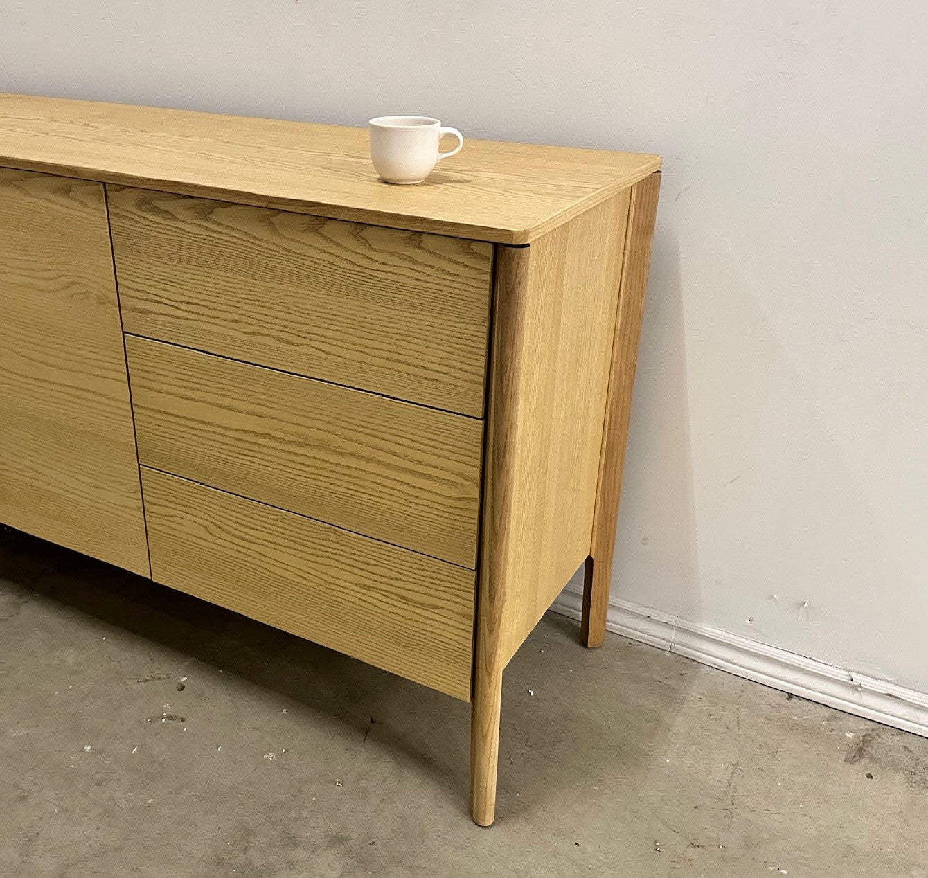 FINLEY 72&quot; SIDEBOARD