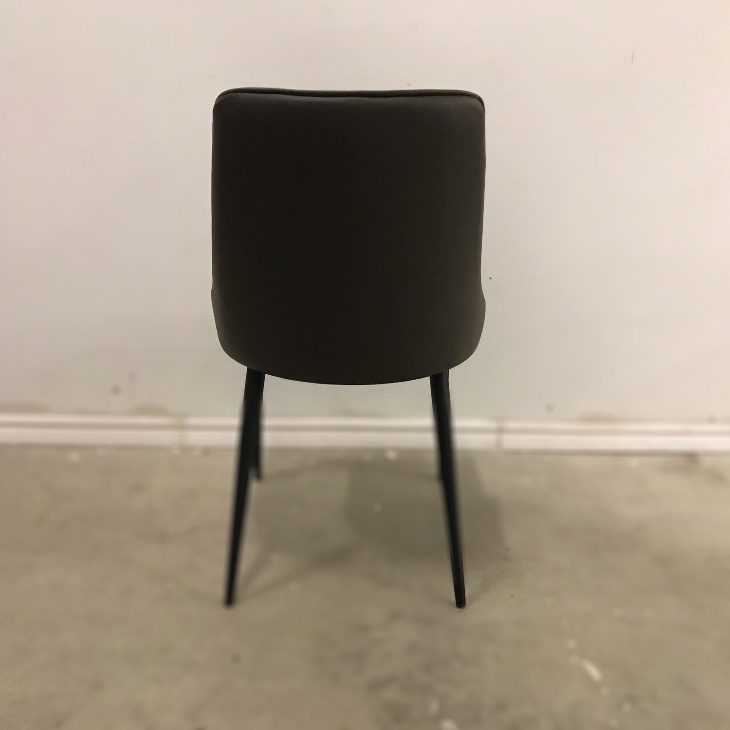 ROBIN MODERN DINING CHAIR